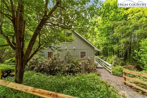 777 Cardinal Ln, Boone, NC 28607