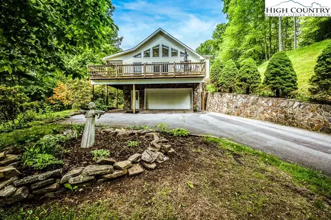 205 Cody Ln, Vilas, NC 28692