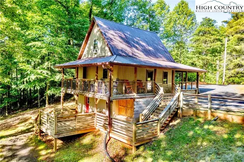 589 Skyline Dr, West Jefferson, NC 28694