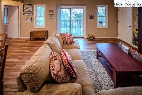 194 Tangle Ln, Seven Devils, NC 28604 photo 24