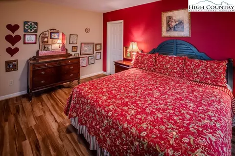 194 Tangle Ln, Seven Devils, NC 28604 photo 28