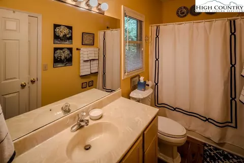 194 Tangle Ln, Seven Devils, NC 28604 photo 18