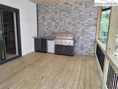 107 Greenbriar Rd, Beech Mountain, NC 28604 photo 10