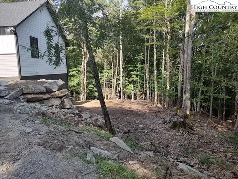 107 Greenbriar Rd, Beech Mountain, NC 28604 photo 3