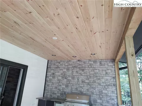 107 Greenbriar Rd, Beech Mountain, NC 28604 photo 9