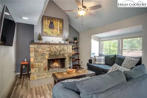 108 Northridge Rd # 4A, Beech Mountain, NC 28604 photo 2