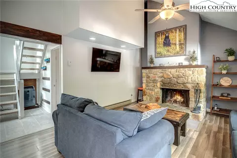 108 Northridge Rd # 4A, Beech Mountain, NC 28604 photo 3