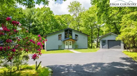 1084 Ridge Rd, Roaring Gap, NC 28668