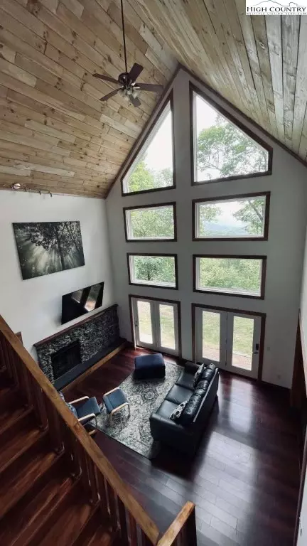 Living - 2472 Junaluska Rd, Boone, NC 28607 photo 1 of 1