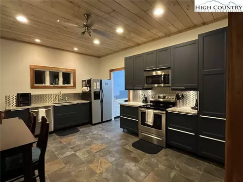Kitchen - 2472 Junaluska Rd, Boone, NC 28607 photo 1 of 2
