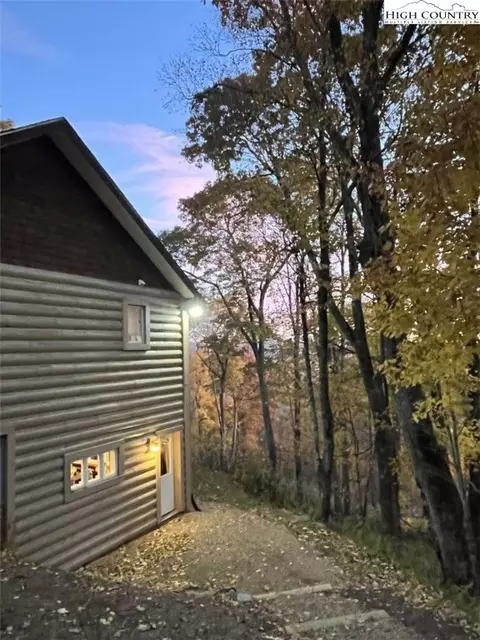 Exterior - 2472 Junaluska Rd, Boone, NC 28607 photo 4 of 8