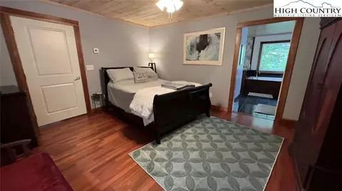 Bedroom - 2472 Junaluska Rd, Boone, NC 28607 photo 1 of 2