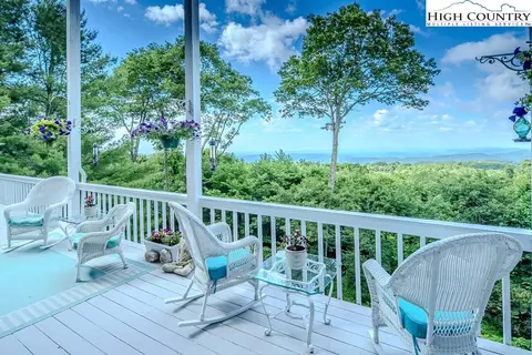 408 Grouse Run Rd, Boone, NC 28607