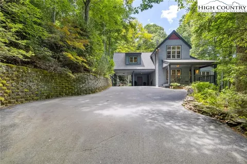 1527 Bairds Creek Rd, Vilas, NC 28692