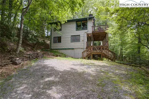 111 Forest Spring Ln, Boone, NC 28607