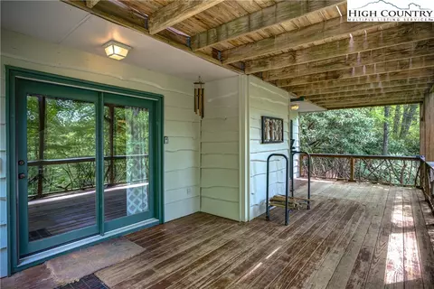 111 Forest Spring Ln, Boone, NC 28607 photo 3