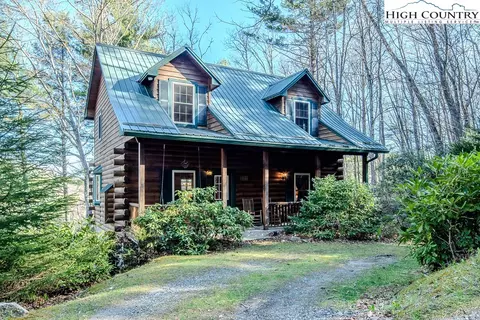 137 Anawanastasi Trl, West Jefferson, NC 28694