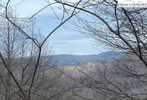 22 Jewel Lane, Newland, NC 28657