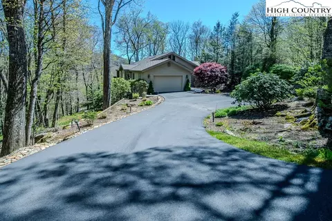 1504 Cranberry Cove Dr #N/A, Linville, NC 28646