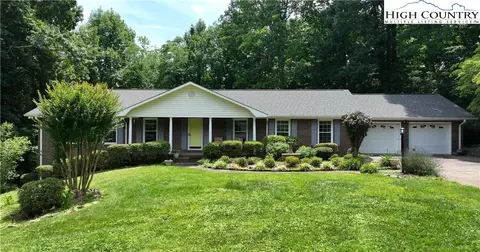 299 Edgewood Ridge Rd, Wilkesboro, NC 28697