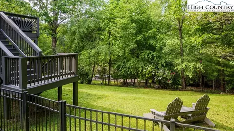 44 Pine Tree Dr, Roaring Gap, NC 28668 photo 11