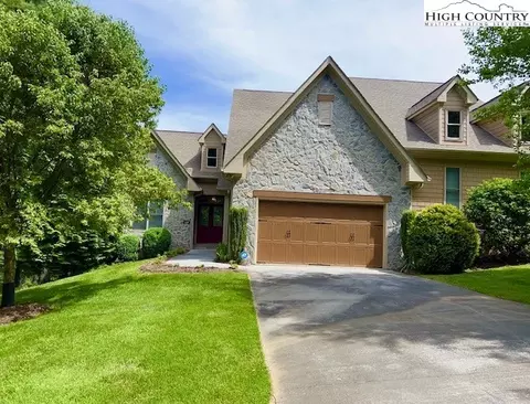 127 Wimbledon Dr #9, Roaring Gap, NC 28668