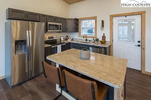 232 Wild Daisy Ln, Beech Mountain, NC 28604 photo 17