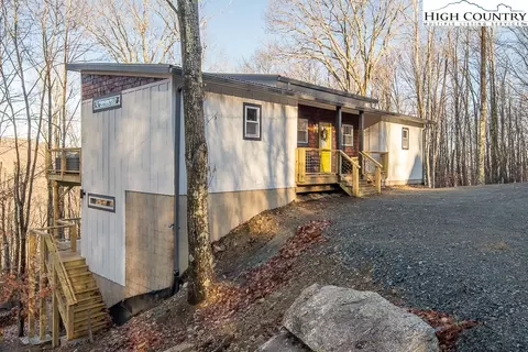 232 Wild Daisy Ln, Beech Mountain, NC 28604 photo 2