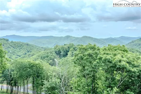 90 Foxfire Drive, Banner Elk, NC 28604