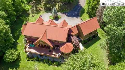 1692 Island Ford Rd, Crumpler, NC 28617