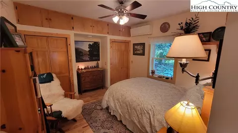 631 Queen St, Boone, NC 28607 photo 7