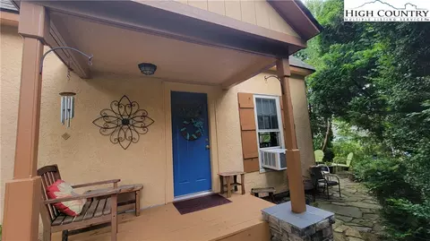 631 Queen St, Boone, NC 28607 photo 34