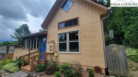 631 Queen St, Boone, NC 28607 photo 19