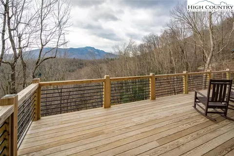 366 Telemark Ln, Seven Devils, NC 28604 photo 6