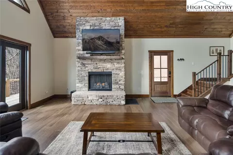 366 Telemark Ln, Seven Devils, NC 28604 photo 10