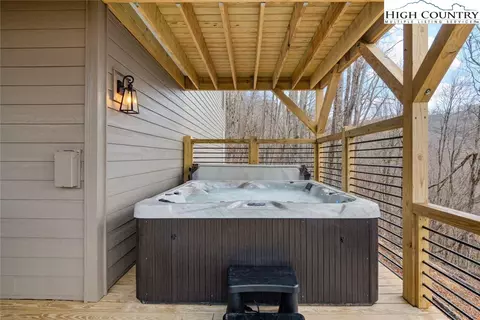 366 Telemark Ln, Seven Devils, NC 28604 photo 39