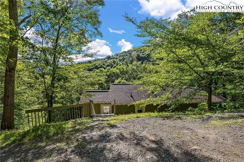 1816 Ray Brown Rd, Boone, NC 28607 photo 3