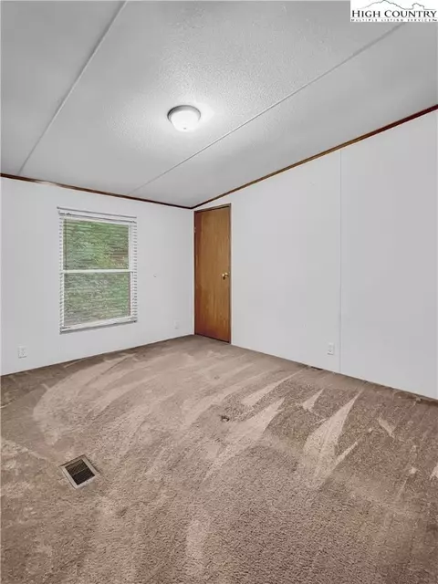 369 Arvil Greer Rd, Vilas, NC 28692 photo 18
