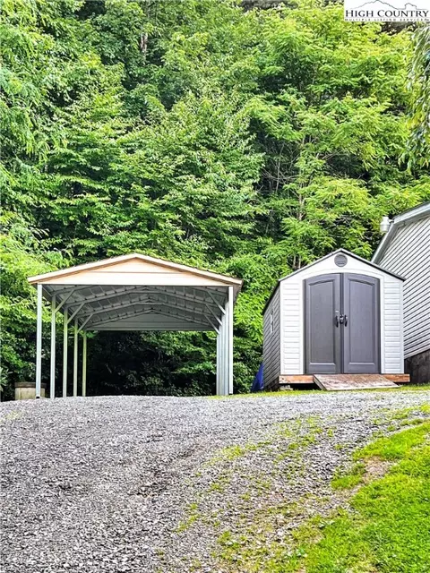 369 Arvil Greer Rd, Vilas, NC 28692 photo 21