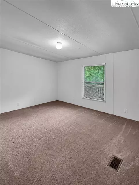 369 Arvil Greer Rd, Vilas, NC 28692 photo 17