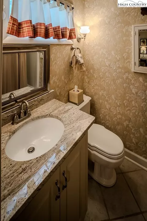 128 Red Rhododendron Rd, Boone, NC 28607 photo 17