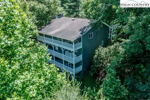 128 Red Rhododendron Rd, Boone, NC 28607