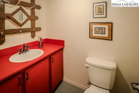 128 Red Rhododendron Rd, Boone, NC 28607 photo 38