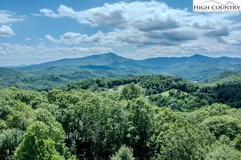 128 Red Rhododendron Rd, Boone, NC 28607 photo 45