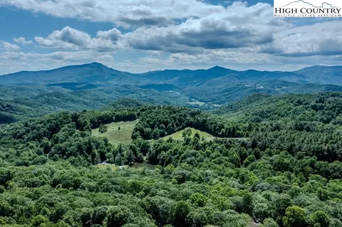 128 Red Rhododendron Rd, Boone, NC 28607 photo 44