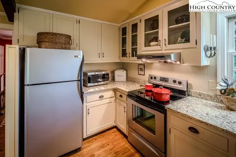 128 Red Rhododendron Rd, Boone, NC 28607 photo 13