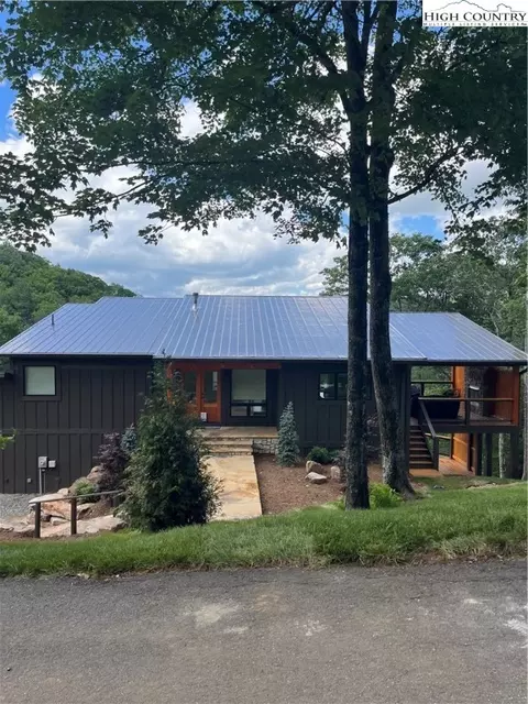 185 Black Locust Cir, Blowing Rock, NC 28605