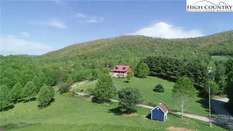 2147 Hattie Hill Rd, Vilas, NC 28692