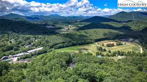 950 Benjamin Dr, Boone, NC 28607