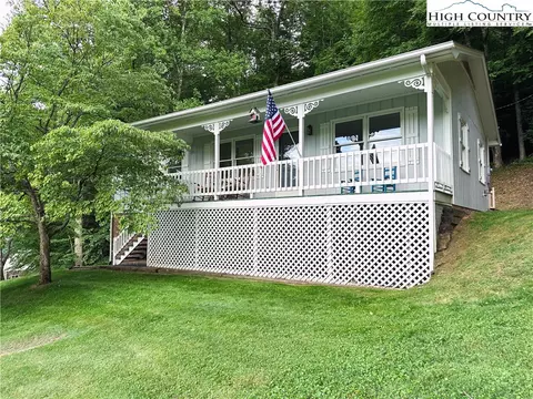 435 S Laurel Ridge Rd, Fleetwood, NC 28626